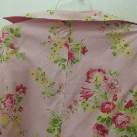 Pink coat that reminds you of gardening - Picture 6 of 7